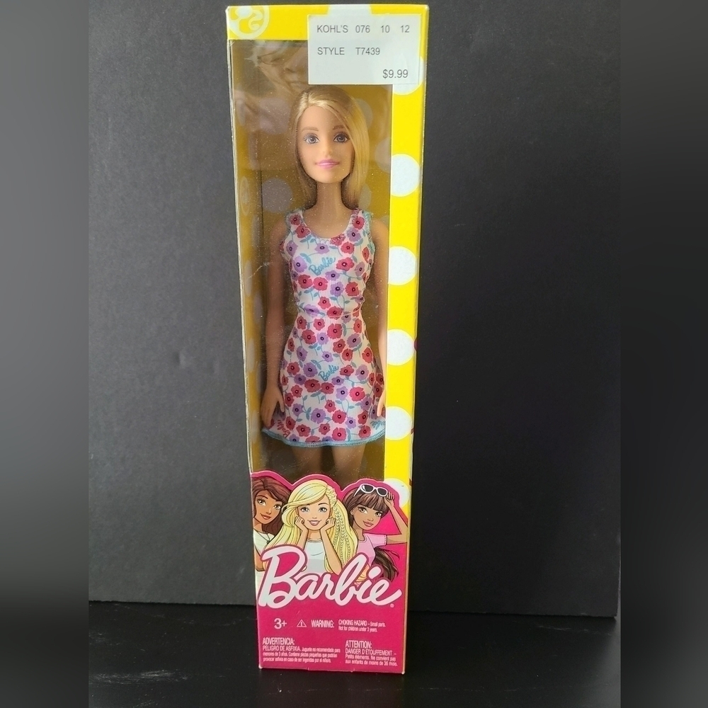 Barbie entry doll style T7939